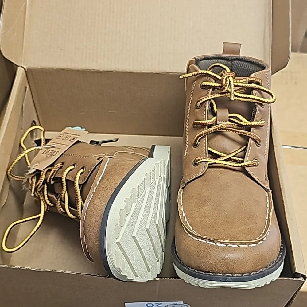 Crevo Buck Moc Toe Ankle Boot Footwear Big Boys Size 4 Brown New SRP $65